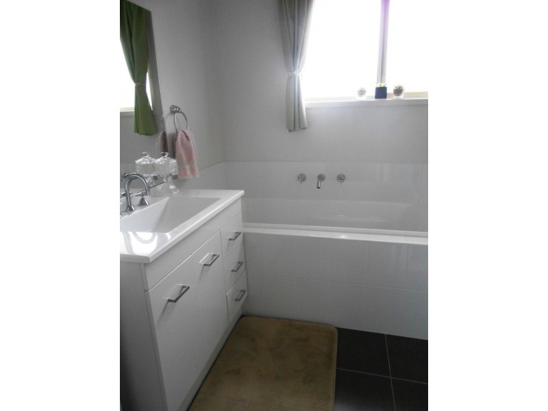 90a Hollows Circuit, Macgregor ACT 2615