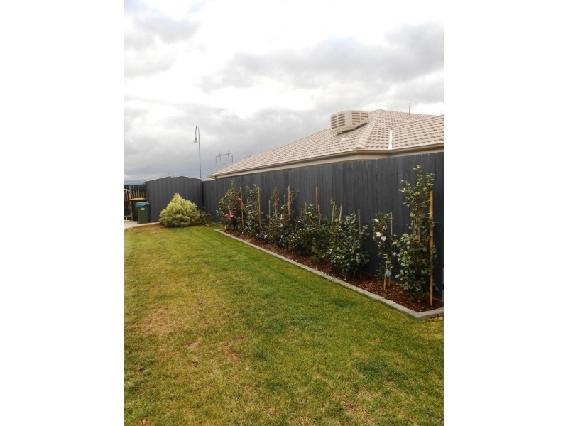 90a Hollows Circuit, Macgregor ACT 2615