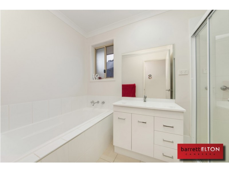 14 Ida Birchall Crescent, Macgregor ACT 2615