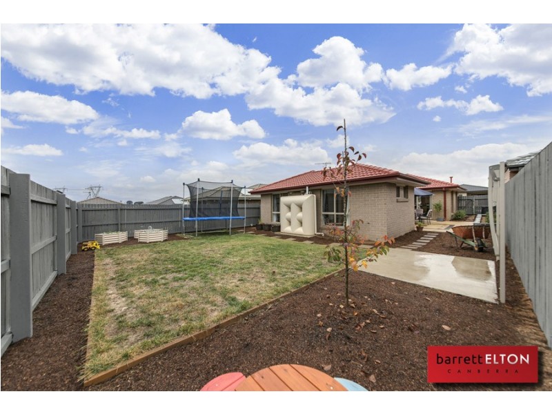 14 Ida Birchall Crescent, Macgregor ACT 2615