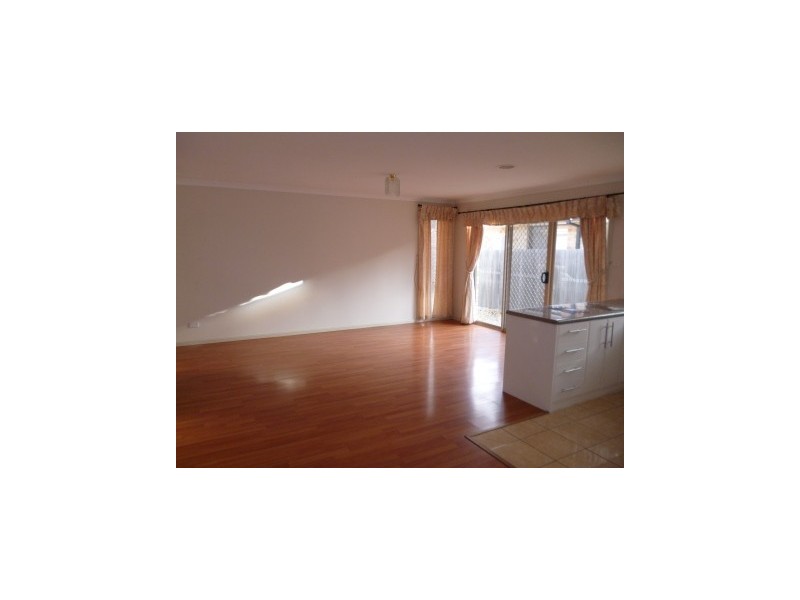 19 Mary Hall Circuit, Dunlop ACT 2615