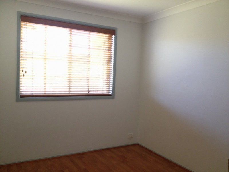 2 Kay Close, Dunlop ACT 2615