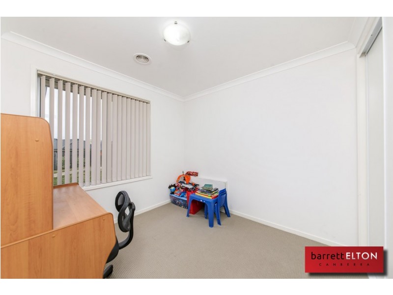 7 Pinner Place, Macgregor ACT 2615