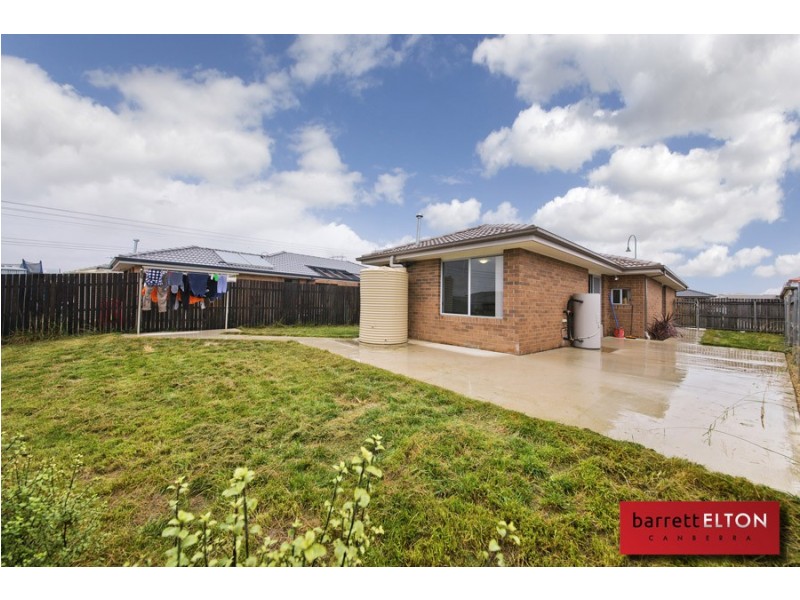 7 Pinner Place, Macgregor ACT 2615
