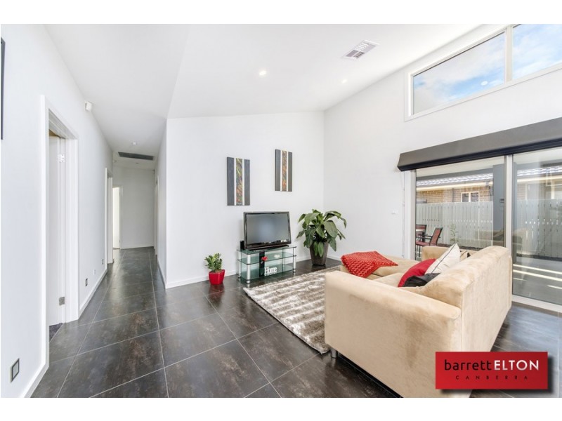 6 Benalla Street, Crace ACT 2911