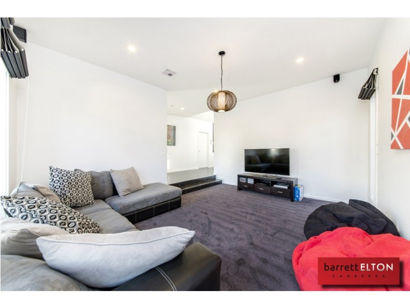 6 Benalla Street, Crace ACT 2911