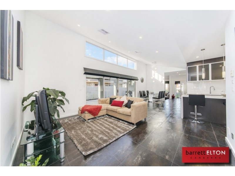 6 Benalla Street, Crace ACT 2911