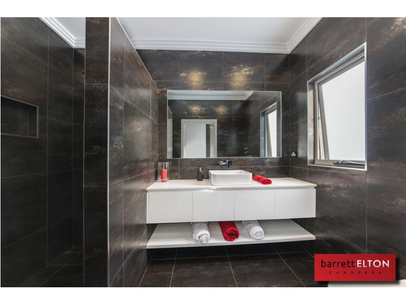 6 Benalla Street, Crace ACT 2911