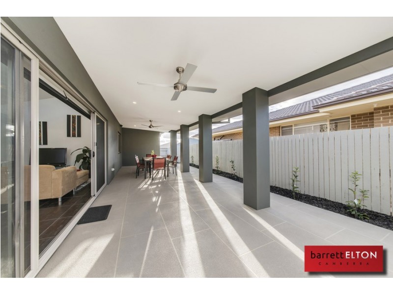 6 Benalla Street, Crace ACT 2911