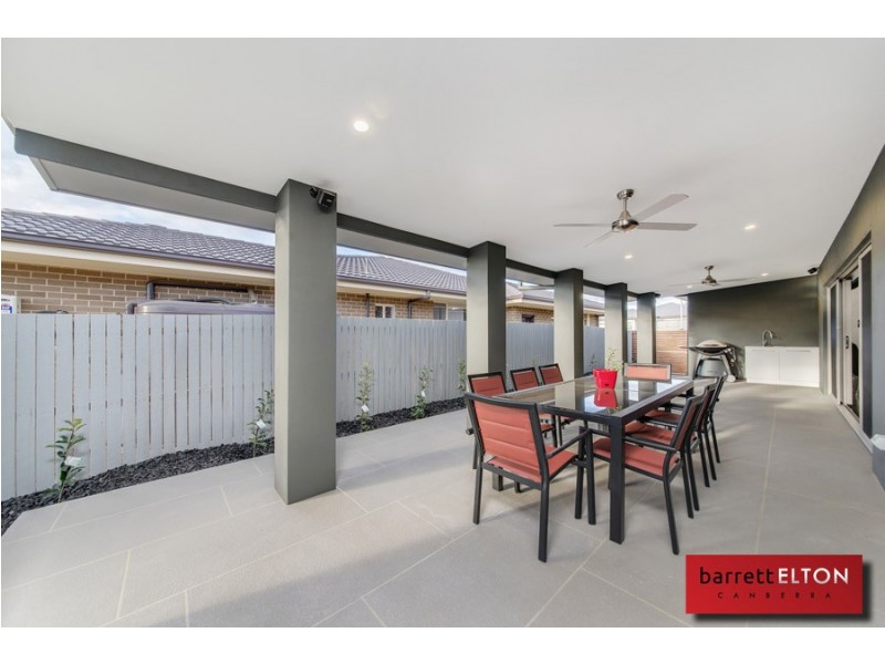 6 Benalla Street, Crace ACT 2911