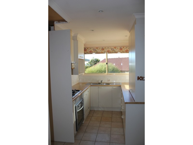 1/80 Bellchambers Crescent, Banks ACT 2906