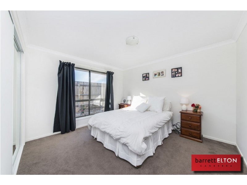 166 Macfarlane Burnet Avenue, Macgregor ACT 2615