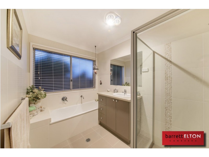 2 Polilight Street, Dunlop ACT 2615