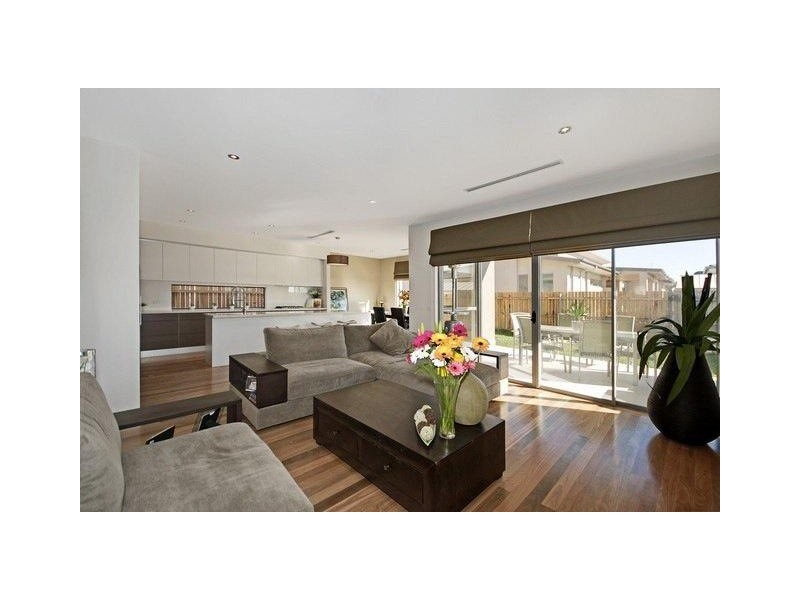 13 Horneville Street, Forde ACT 2914