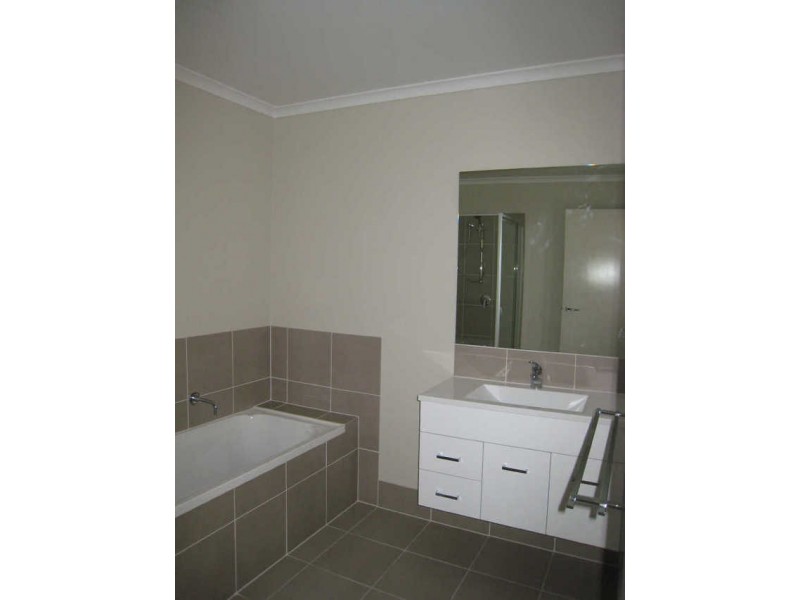 54 Aspinall Street, Watson ACT 2602