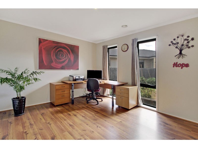 12 Lovely Close, Dunlop ACT 2615