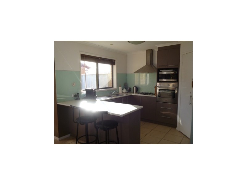 32 Polwarth Street, Dunlop ACT 2615