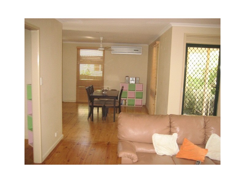 76 O’Loghlen Street, Latham ACT 2615