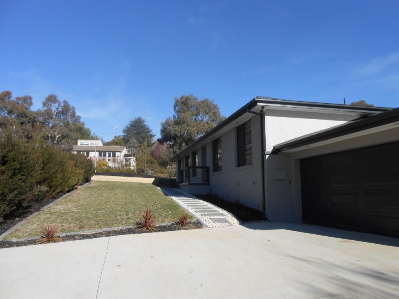 1 Moir Place, Fraser ACT 2615