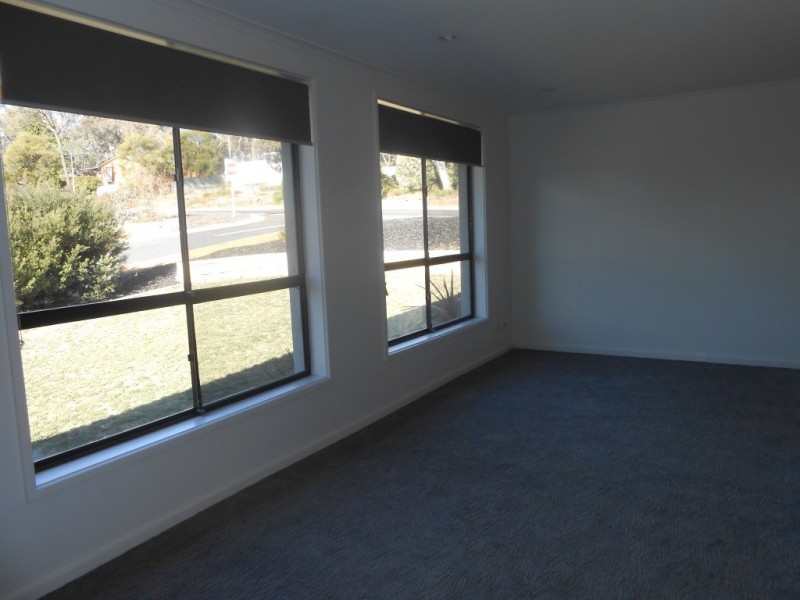 1 Moir Place, Fraser ACT 2615