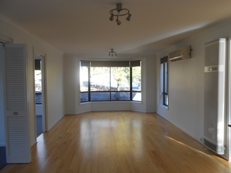 1 Moir Place, Fraser ACT 2615