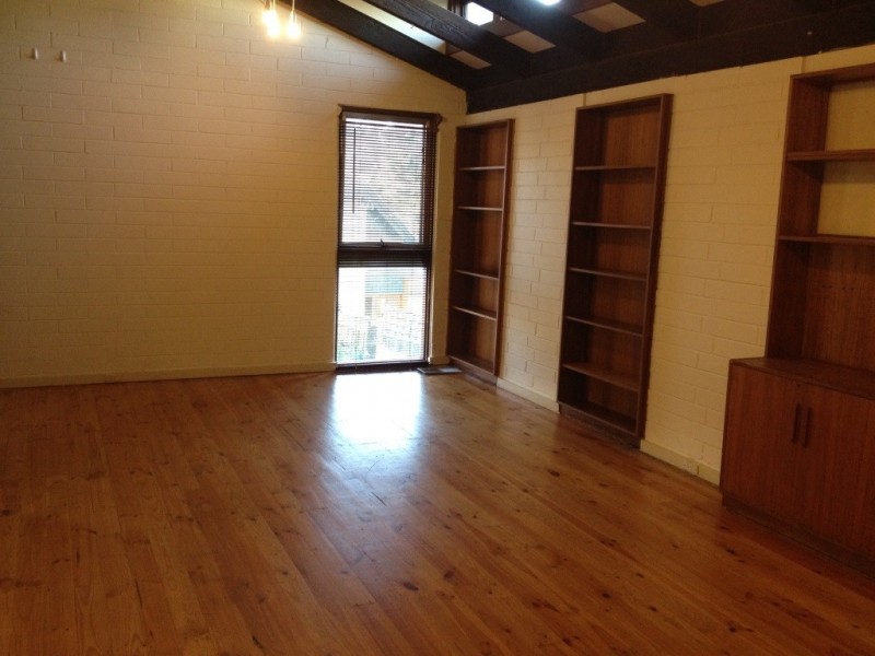 11 Gidabal Street, Aranda ACT 2614