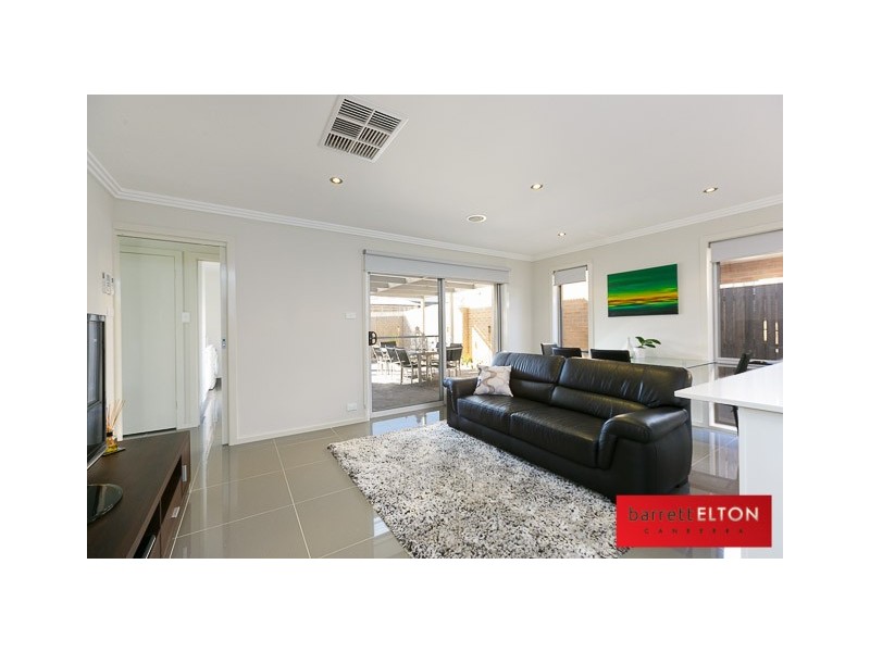 37 Leslie Dwyer Street, Forde ACT 2914