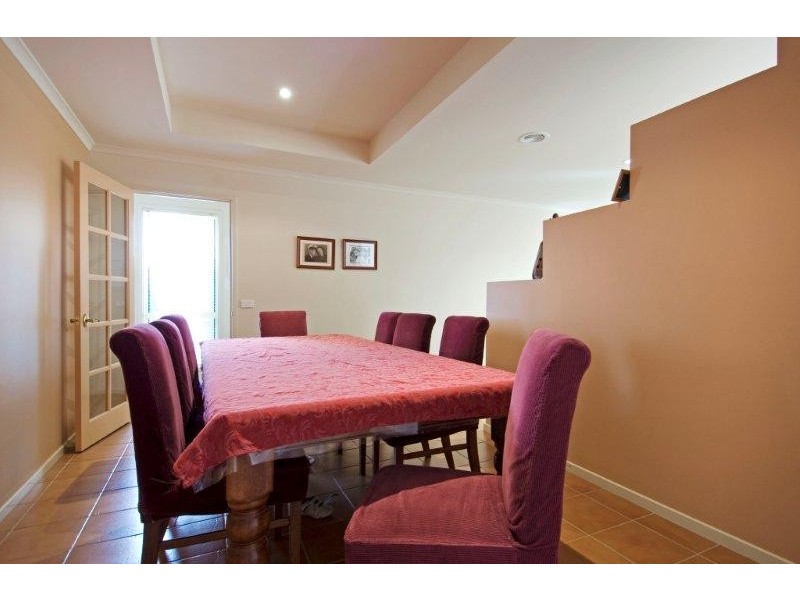 18 Ikara Close, Dunlop ACT 2615