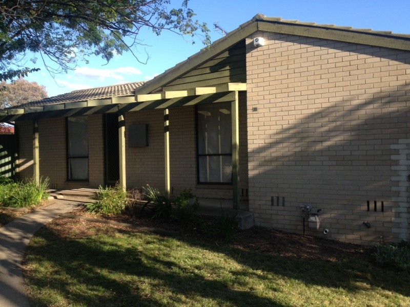 35 McConnel Crescent, Kambah ACT 2902