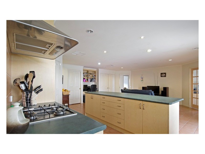 18 Ikara Close, Dunlop ACT 2615