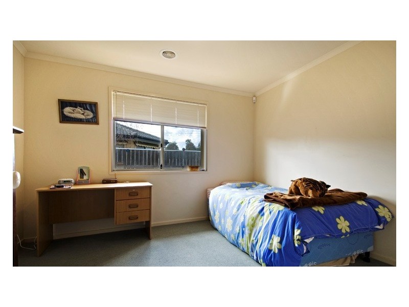 18 Ikara Close, Dunlop ACT 2615