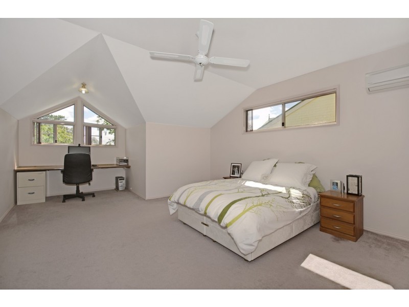 2 Watchorn Close, Holt ACT 2615