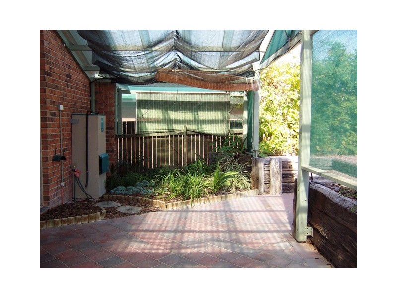 6 Leonard Close, Dunlop ACT 2615