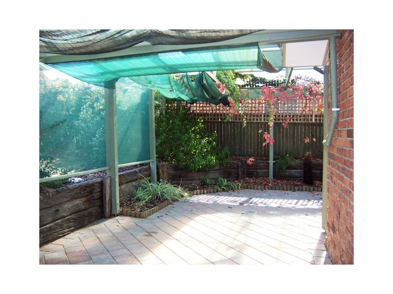 6 Leonard Close, Dunlop ACT 2615