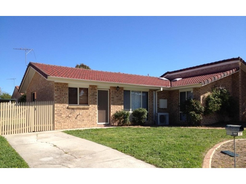 6 Kilburn Close, Dunlop ACT 2615