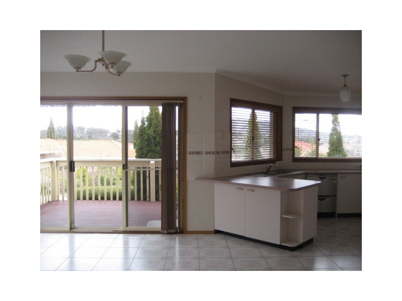 20 Adkinson Close, Isaacs ACT 2607