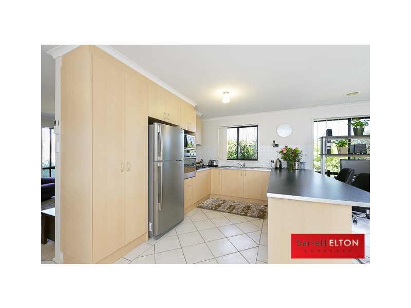 6 Fairlight Street, Dunlop ACT 2615