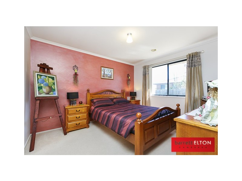 6 Fairlight Street, Dunlop ACT 2615