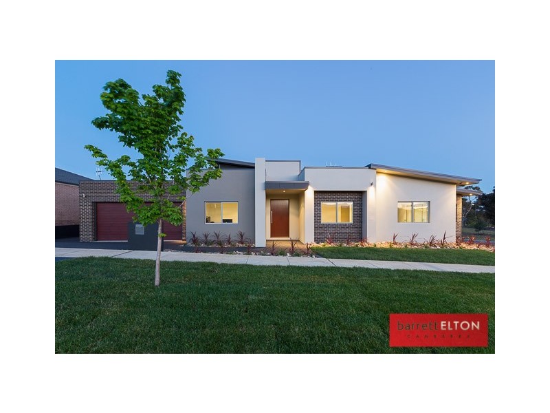 6 Kevin Curtis Crescent, Casey ACT 2913