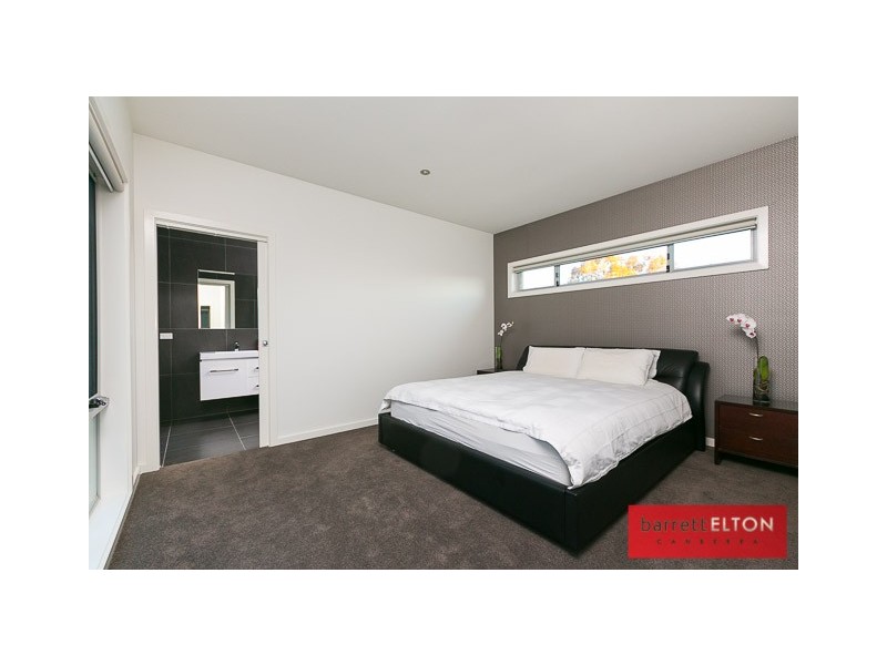 6 Kevin Curtis Crescent, Casey ACT 2913