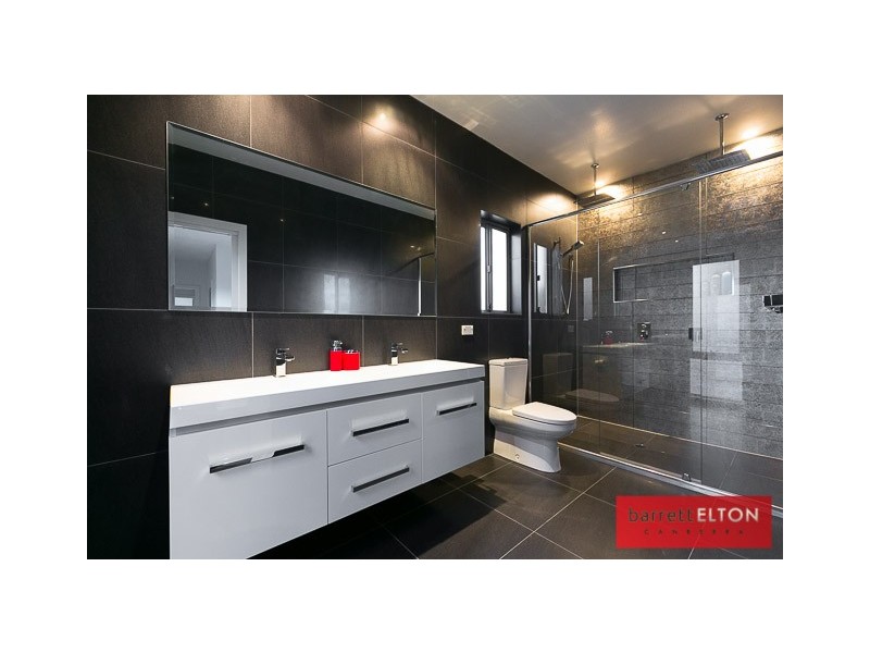 6 Kevin Curtis Crescent, Casey ACT 2913