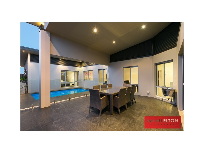 6 Kevin Curtis Crescent, Casey ACT 2913