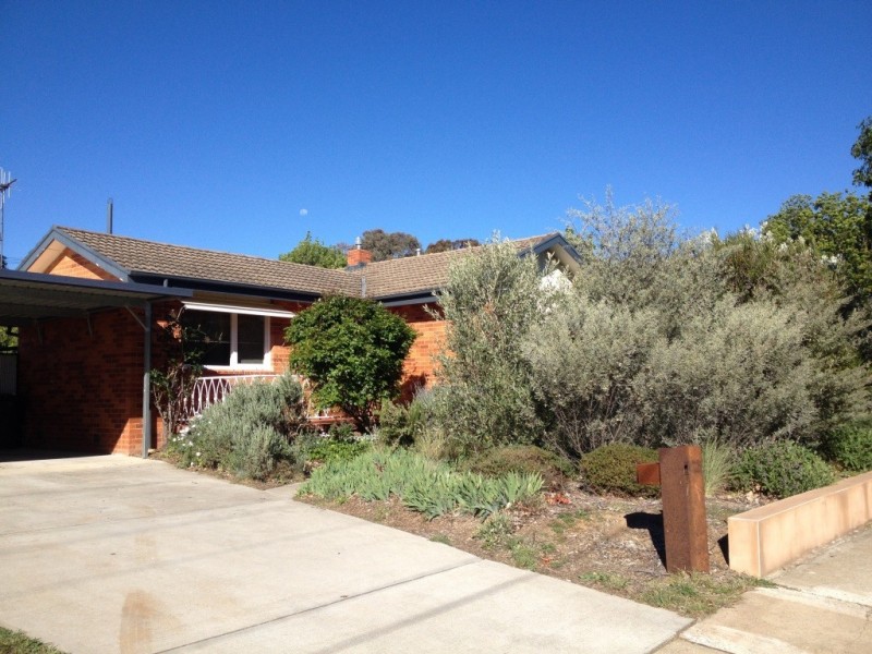 137 Knox Street, Watson ACT 2602