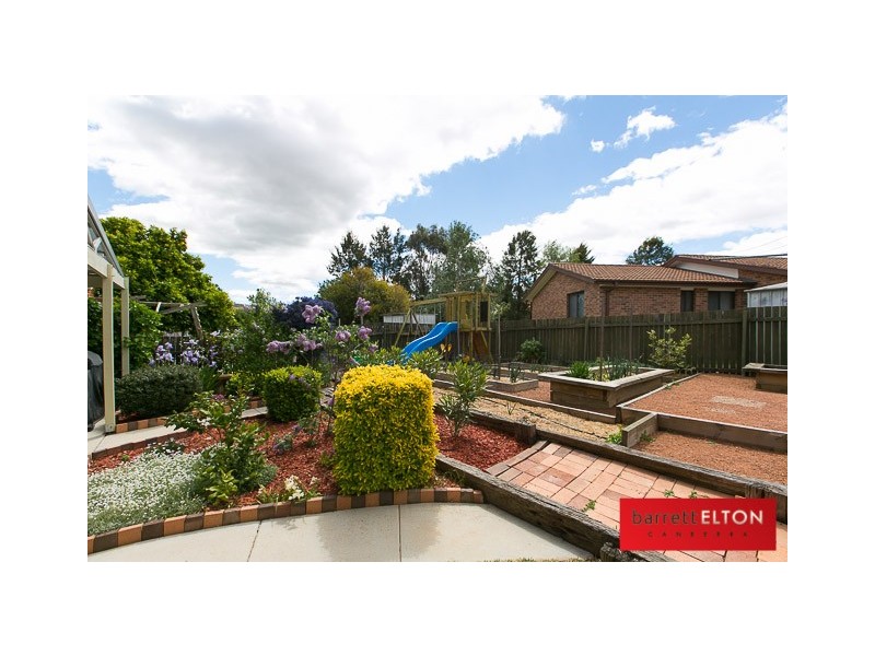 18 Laptz Close, Palmerston ACT 2913