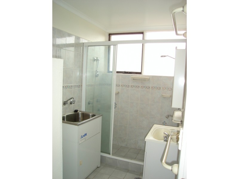 12/92 Hodgson Crescent, Pearce ACT 2607