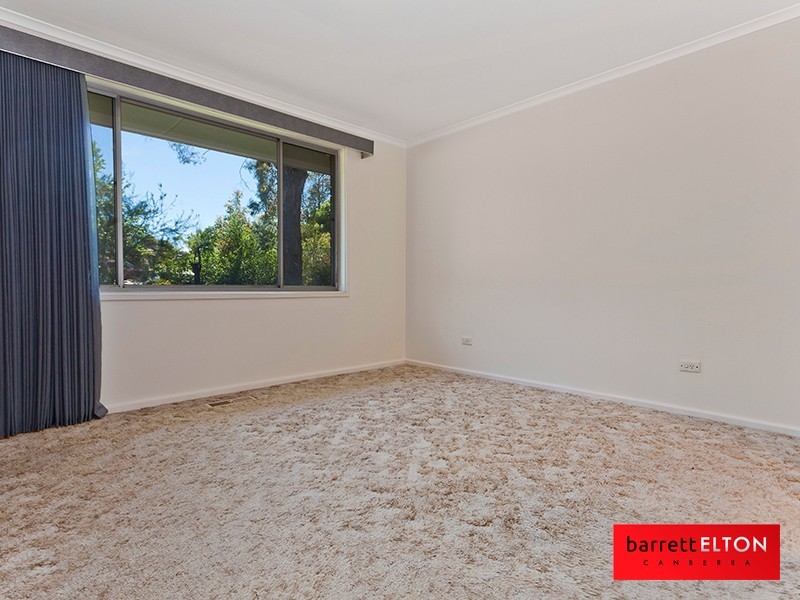 17 Phoenix Place, Giralang ACT 2617