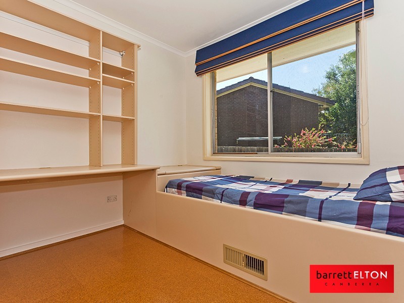 17 Phoenix Place, Giralang ACT 2617