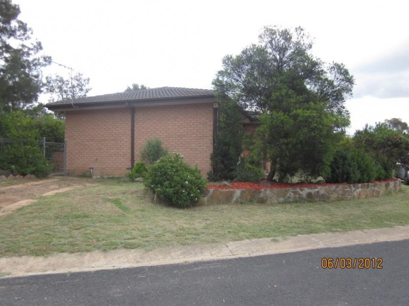 10 Forsyth Place, Charnwood ACT 2615