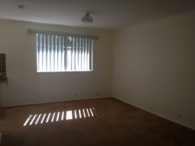 70 Degraves Crescent, Wanniassa ACT 2903