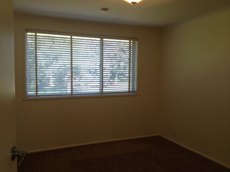 70 Degraves Crescent, Wanniassa ACT 2903